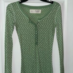 Abercrombie long sleeve